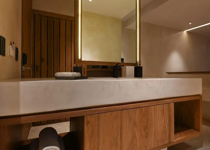 Casa Agape Boutique Rooftop Pool & Club Access Tulum