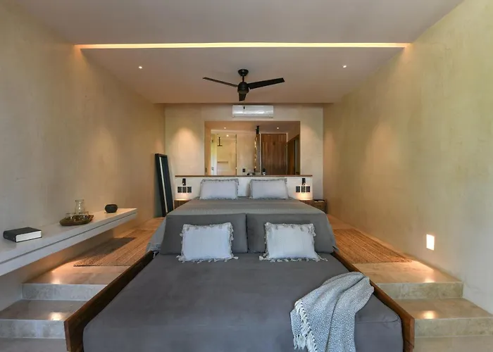 Hotel Casa Agape Boutique Rooftop Pool & Club Access 4*